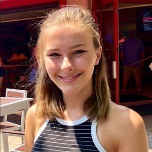 Meet your Posher, Lexi